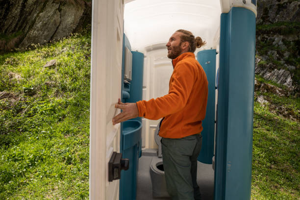 Best Portable restroom trailer rental  in Lordstown, OH